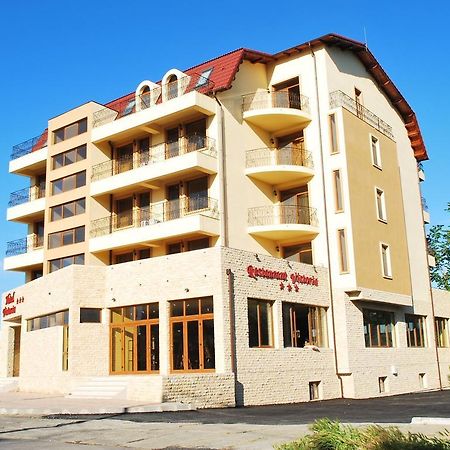 Hotel Victoria コスティネシュティ エクステリア 写真